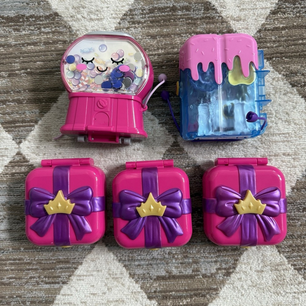 Polly Pockets Compact Lot of 5 Pollyville